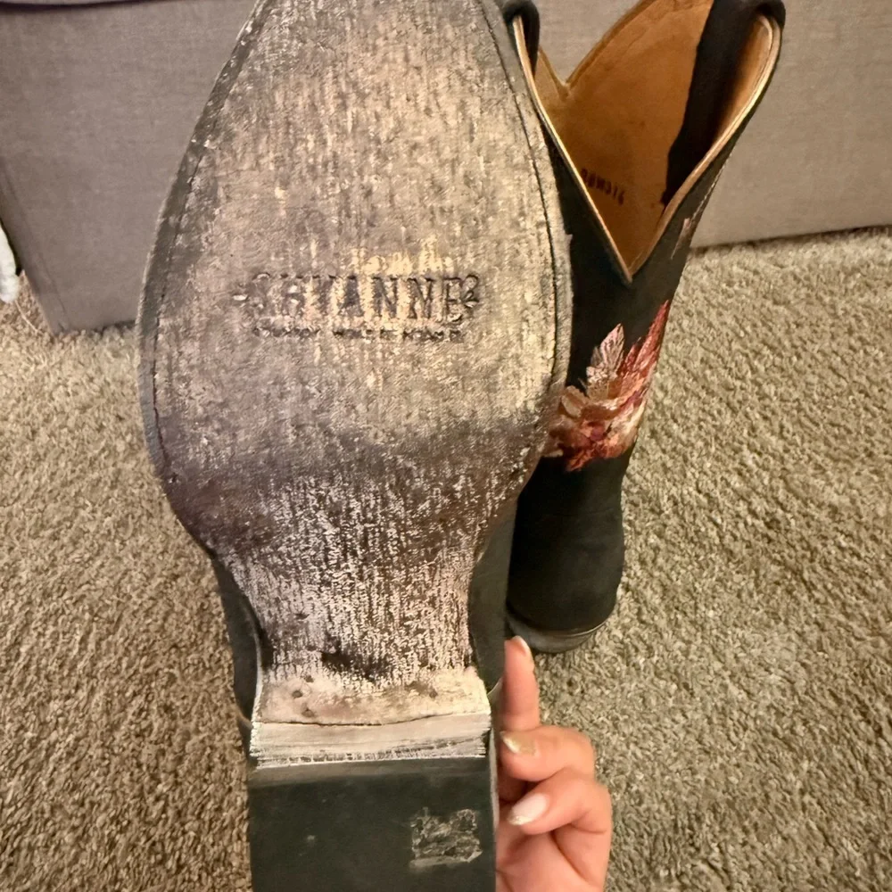 Shyanne Black Embroidered Western Boots - Picture 5 of 5